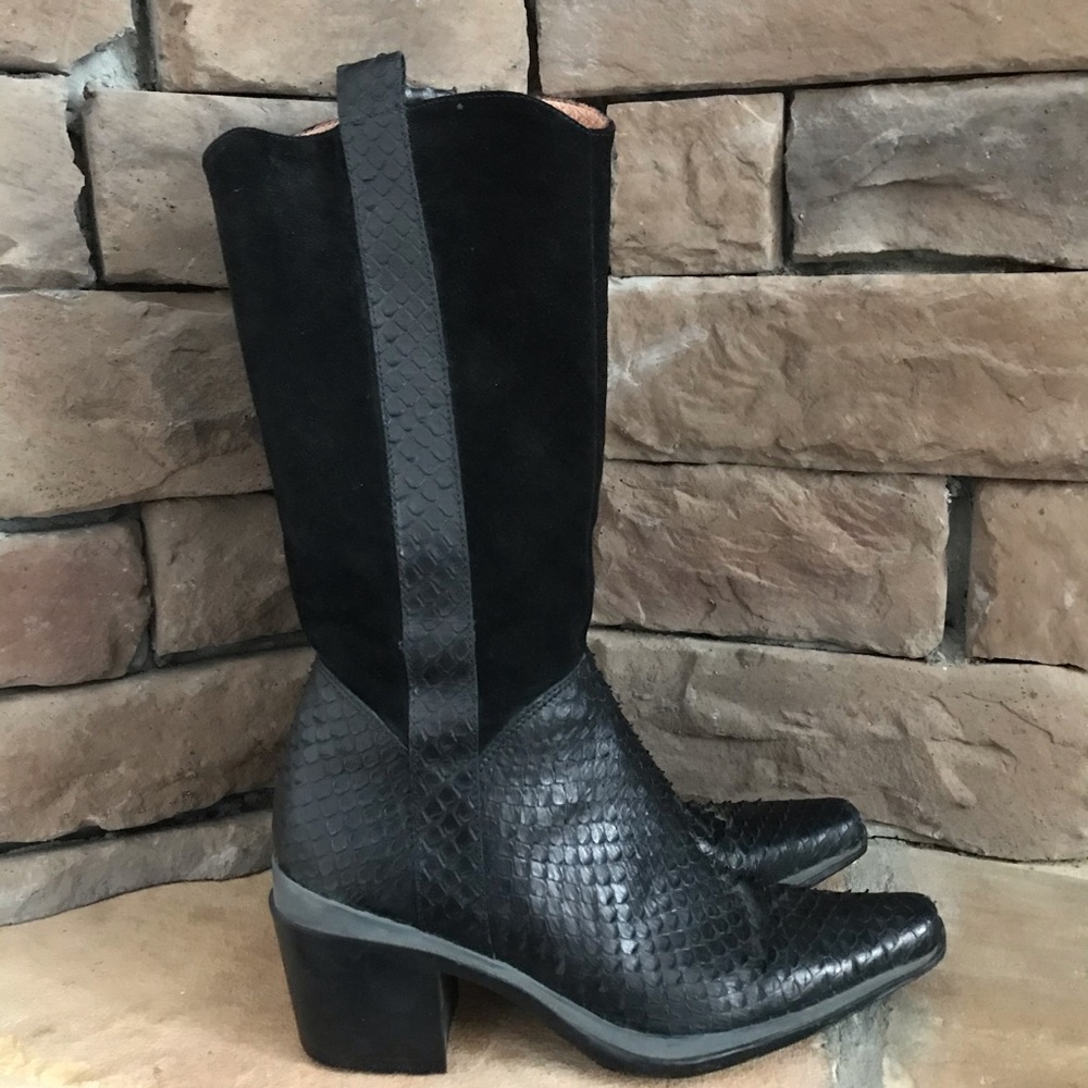 Black Textured Women's Boots